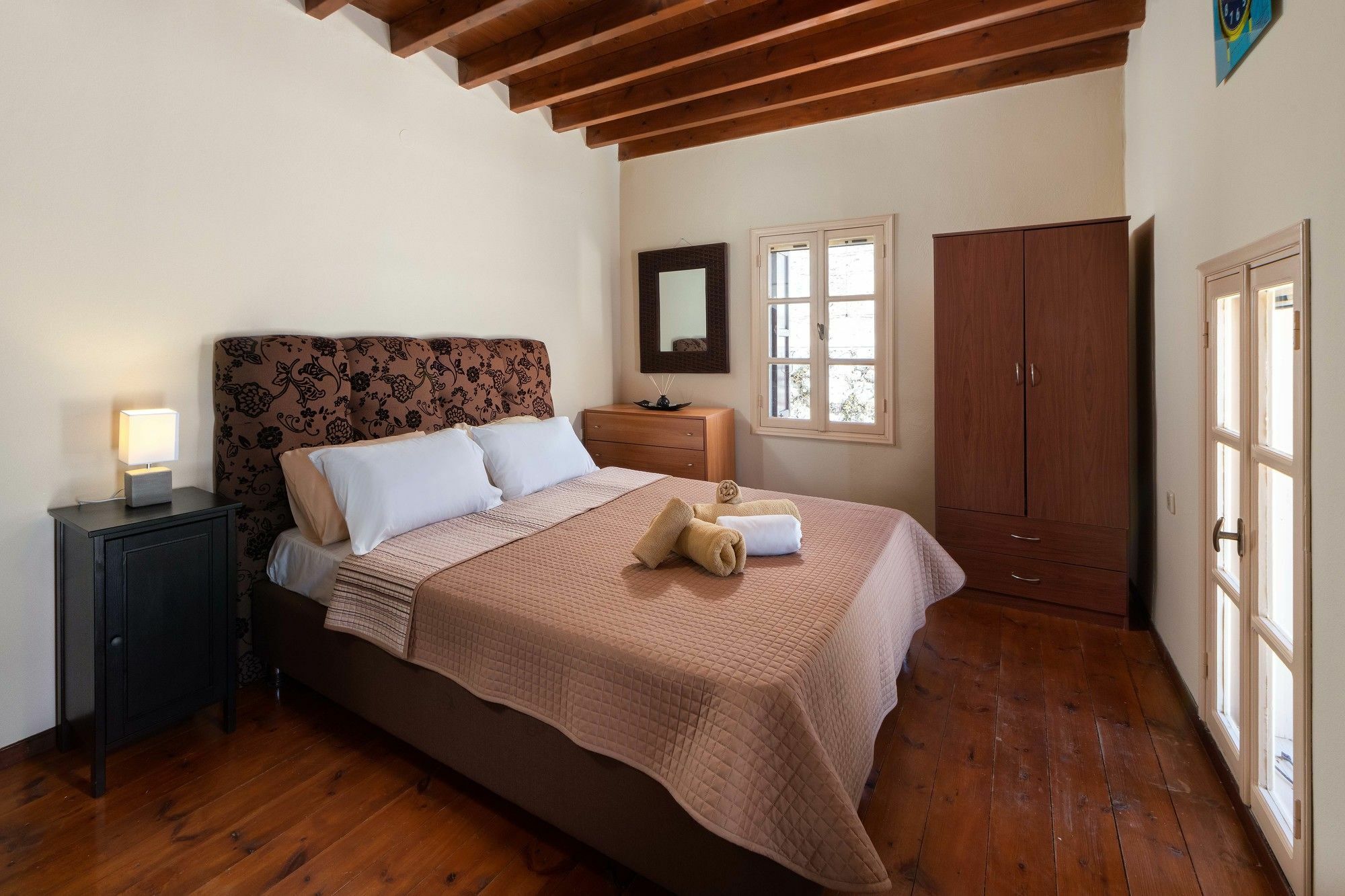 Loutra House
